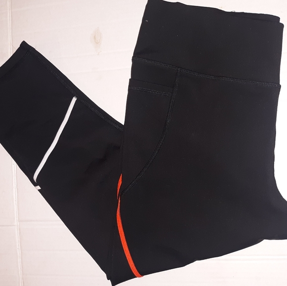 Like New~AVIA Plus Size 16-18 Ladies Athletic Compression Capri~Moisture Wicking - Picture 11 of 16